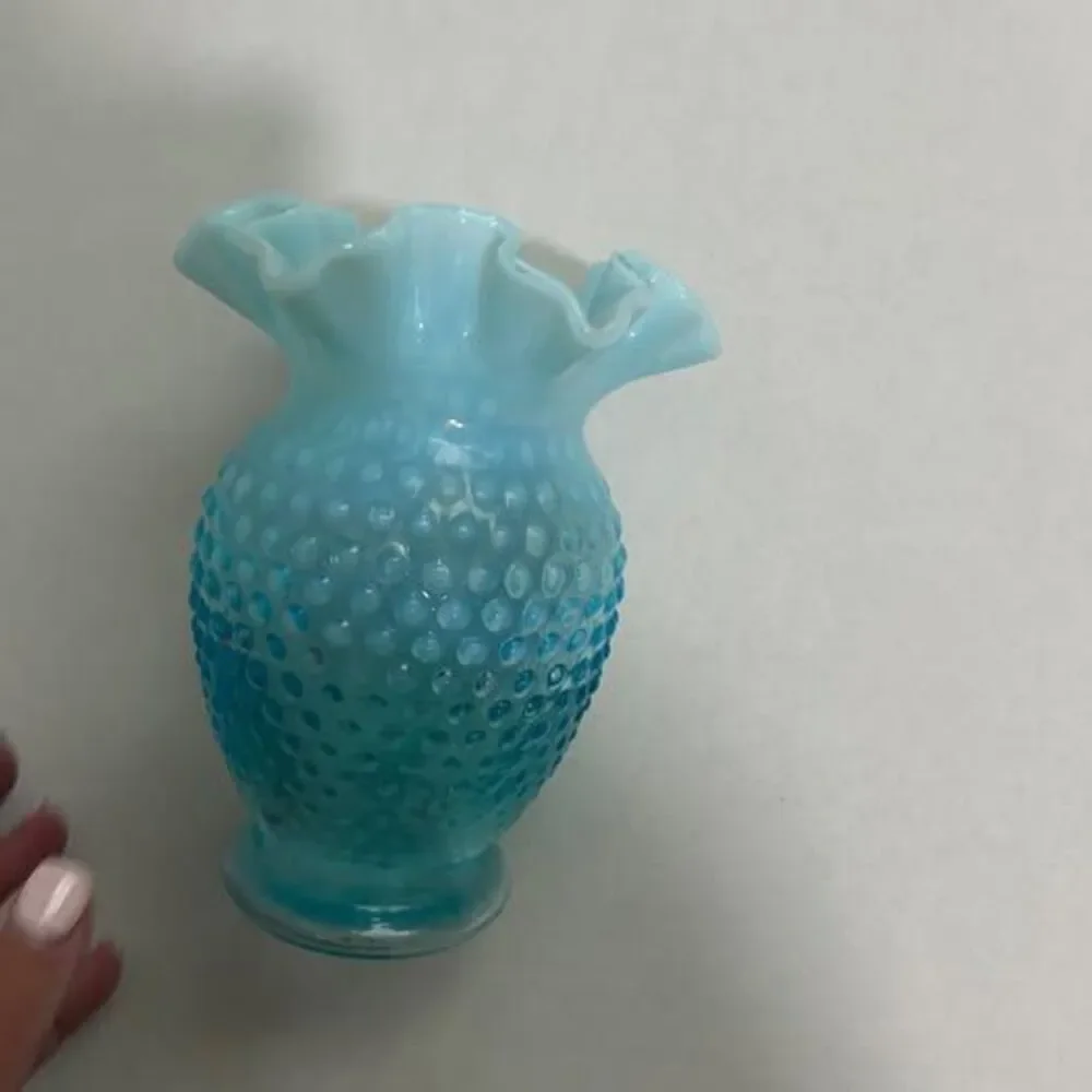 Vintage Fenton Hobnail blue vase